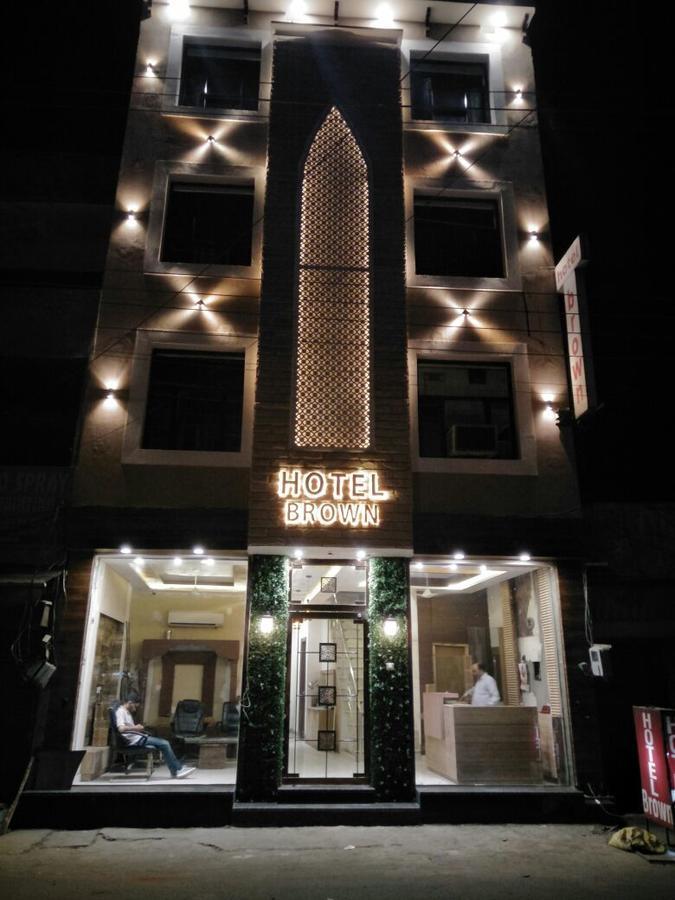 Hotel Brown Ludhiana Dış mekan fotoğraf
