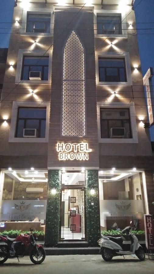 Hotel Brown Ludhiana Dış mekan fotoğraf