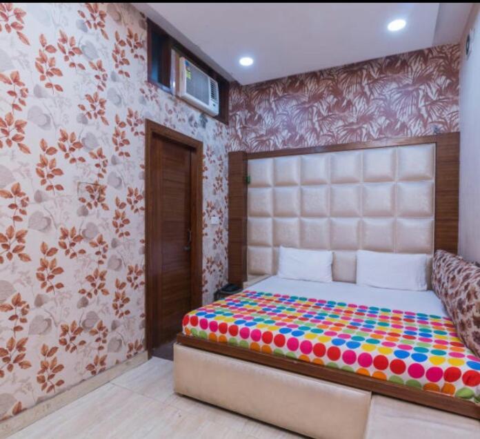 Hotel Brown Ludhiana Dış mekan fotoğraf