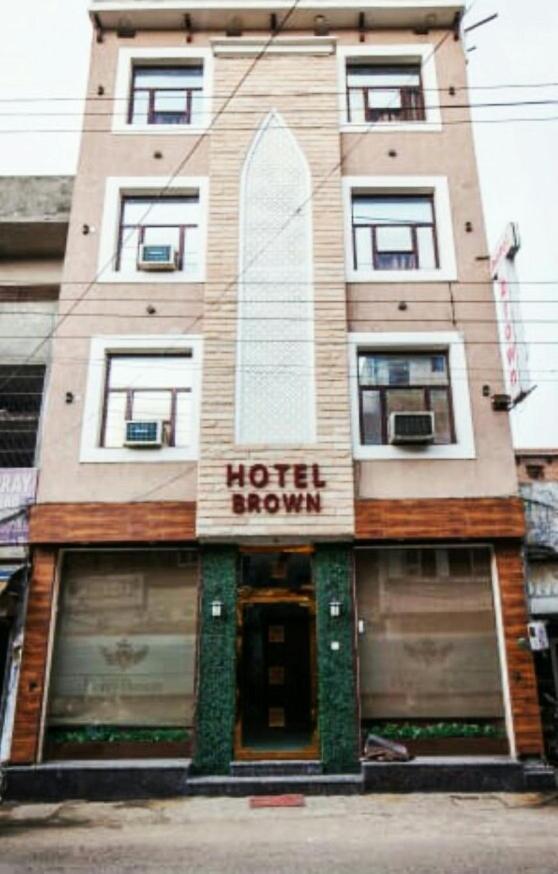 Hotel Brown Ludhiana Dış mekan fotoğraf